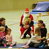 Weihnachtsveranstaltung für Familien in der Sporthalle